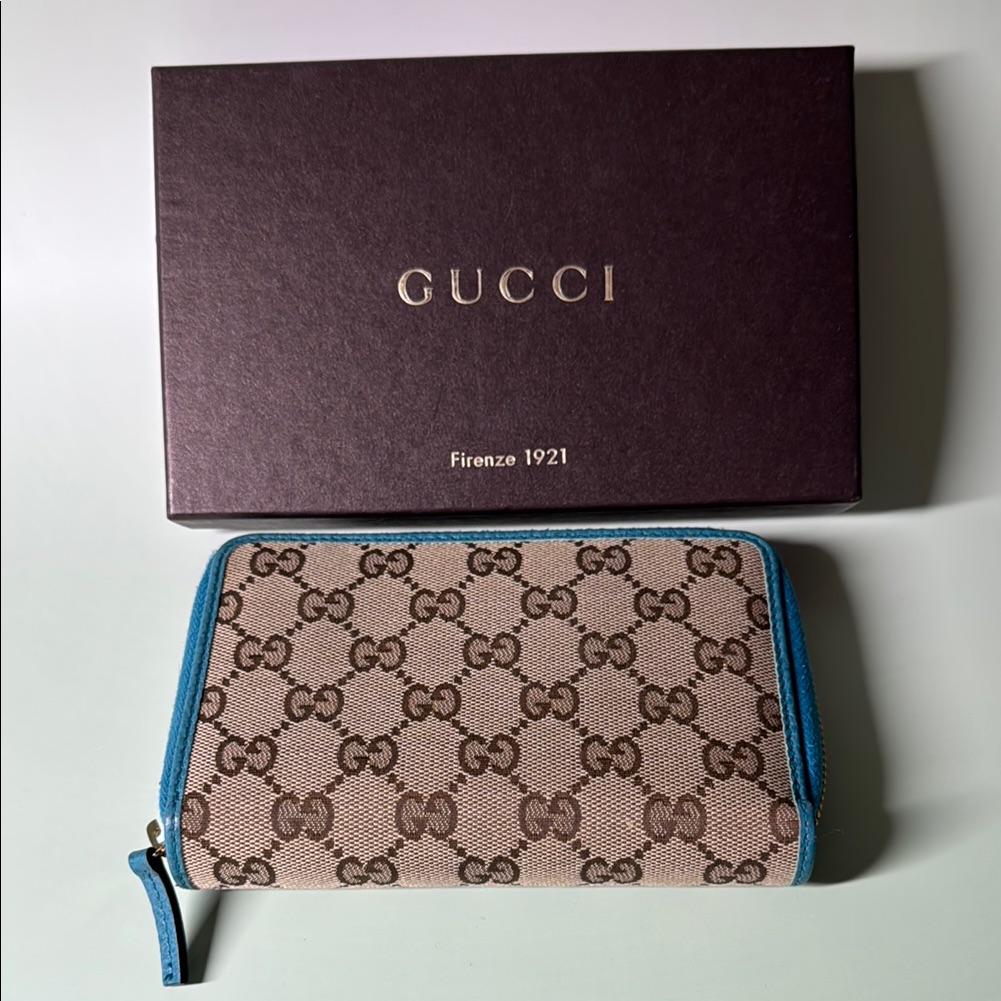 Gucci Beige And Blue Women's Wallet